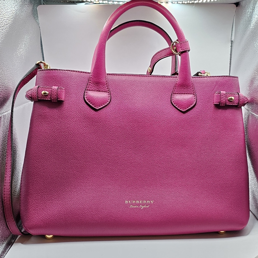 Burberry medium banner bag